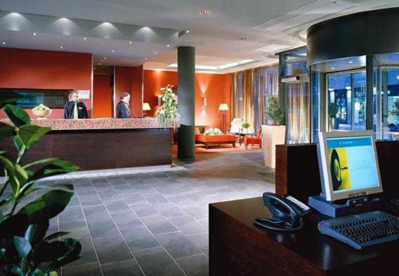 Courtyard By Marriott Munich City Center Interior foto