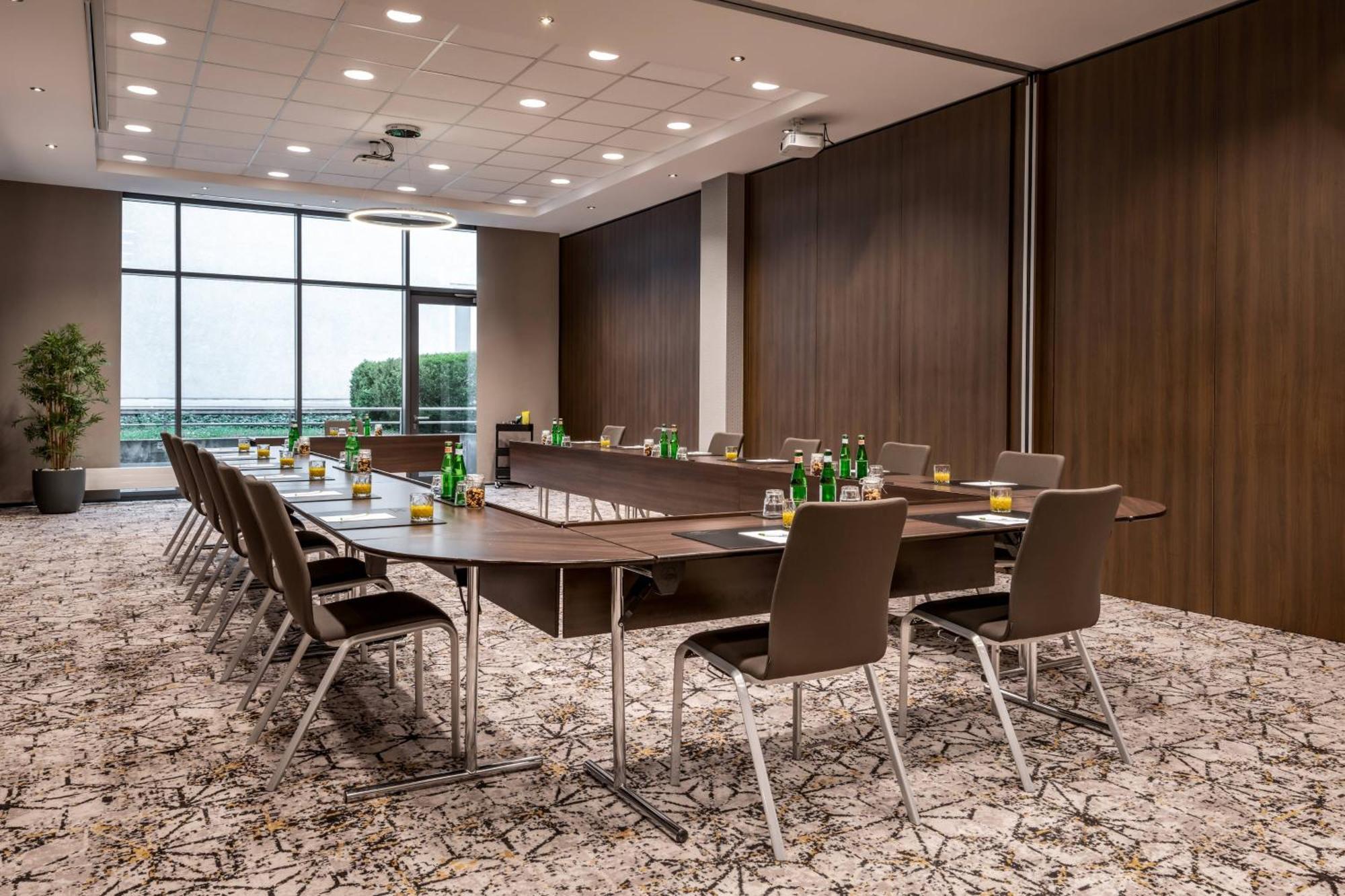 Courtyard By Marriott Munich City Center Exterior foto