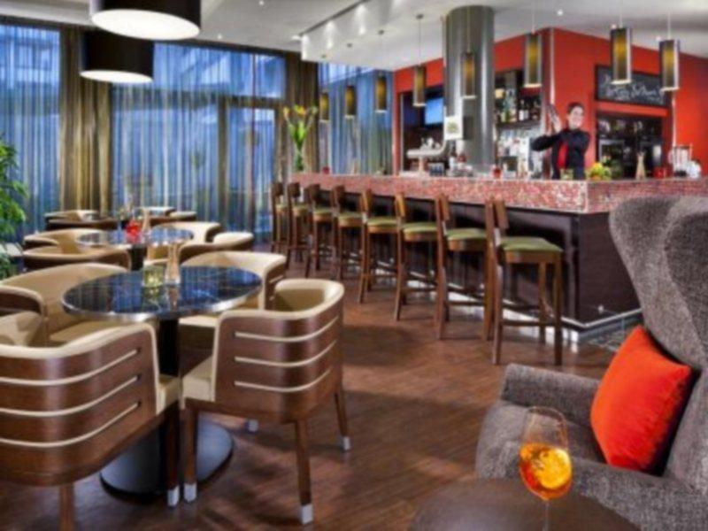 Courtyard By Marriott Munich City Center Exterior foto